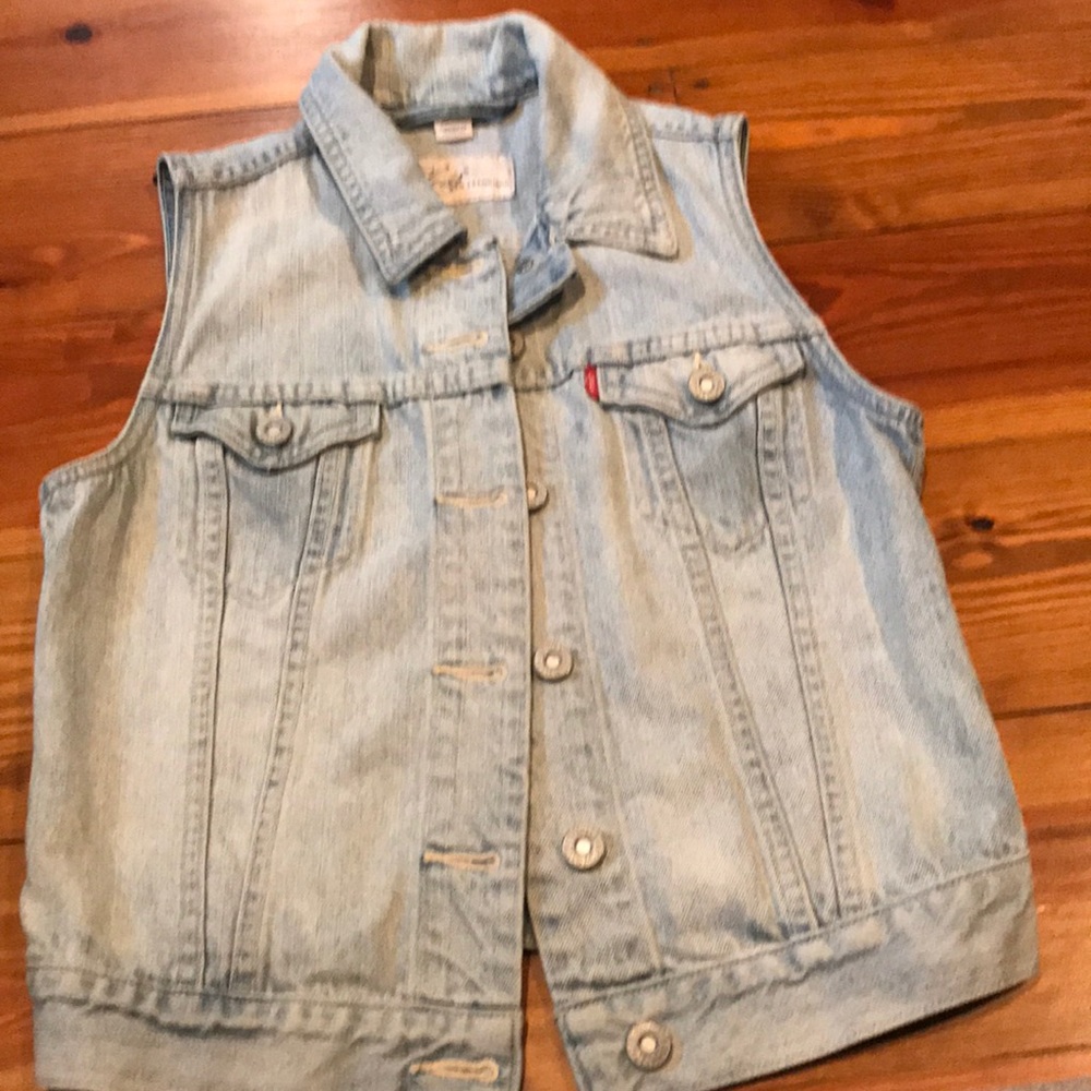 Levi’s  sleeveless jean vest